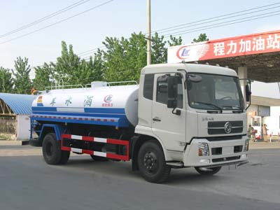 北京密云县最新洒水车报价 东风145洒水车 前四后八洒水车图片