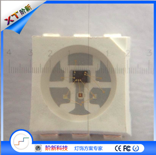 APA102双信号跑马灯珠，内置IC智能方案灯珠，LED屏专用灯珠