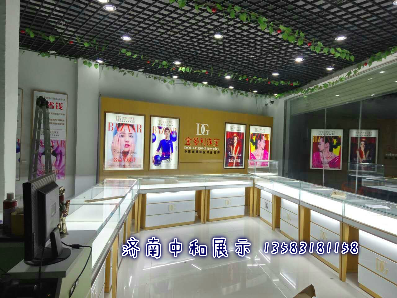 供应济南烤漆展柜制作，济南烤漆柜台制作