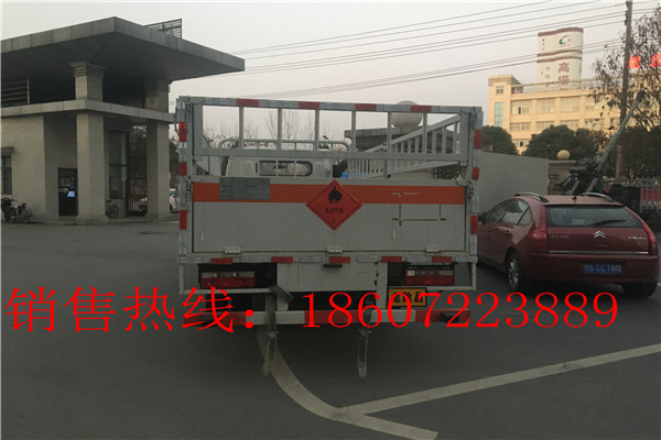 倉欄鋼瓶運(yùn)輸車多少錢_多利卡倉欄氣瓶運(yùn)輸車供應(yīng)_小型防爆車供應(yīng)