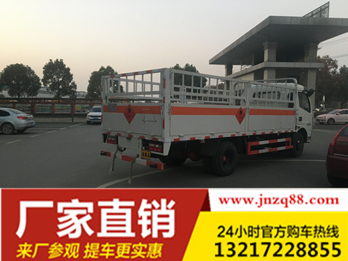 鋼瓶車多少錢_多利卡倉欄鋼瓶運輸車多少錢_機(jī)油廂式運輸車參數(shù)