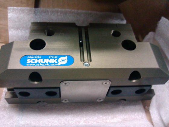 灼华8月钜惠 SCHUNK 气缸0371462 PGN+100-1-IS快速报价