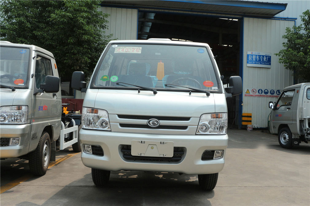 小鉤臂式垃圾車小型的垃圾車廠家軍工產業(yè)