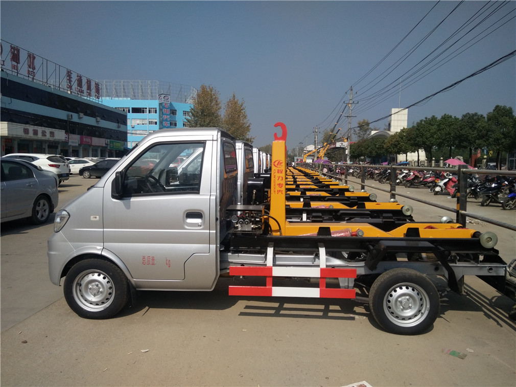 小型勾臂式垃圾車小型的垃圾車供應(yīng)完美售后