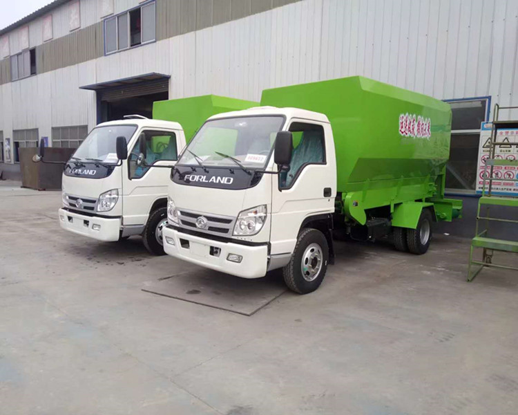 天津不銹鋼料車 飼料粉碎攪拌機 