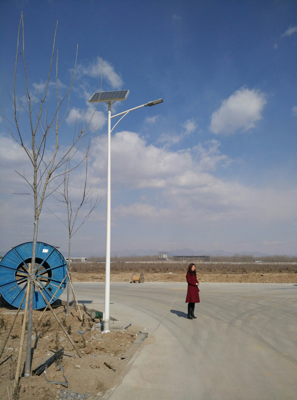 天津宝坻太阳能路灯安装