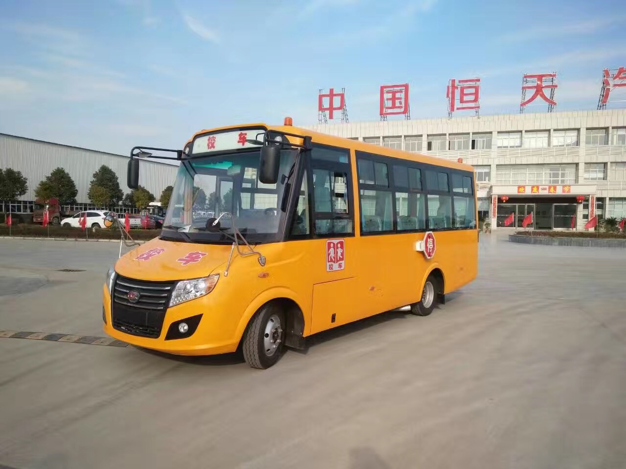 河南幼兒園校車多少錢一輛