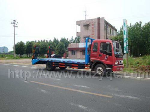 福田小平板运输车 低平板拖车 挖掘机运输车 挖掘机拖板车 挖掘机平板车 挖机拖车