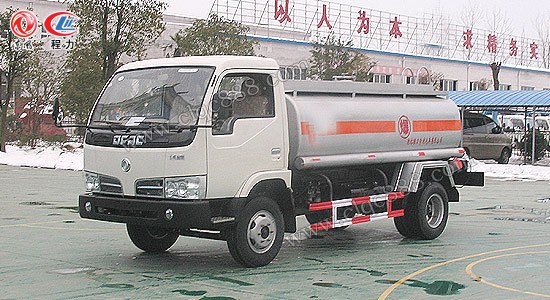 河南周口3噸加油車5噸加油車8噸10噸加油車湖北程力供應(yīng)