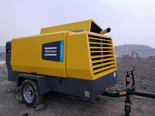 阿特拉斯Atlas Copco XAXS600移動(dòng)螺桿式空壓機(jī)