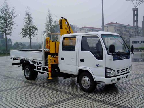 隨車吊 多功能隨車起重運(yùn)輸車 湖北程力廠家