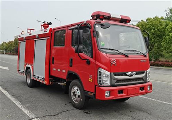 福田3吨消防车 江特牌JDF5075GXFSG30/B6型水罐消防车