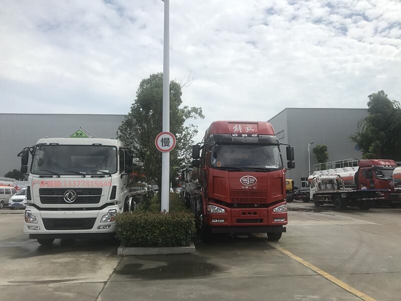 油罐车，加油车，运油车，危险品运输车价格电话地址配置介绍