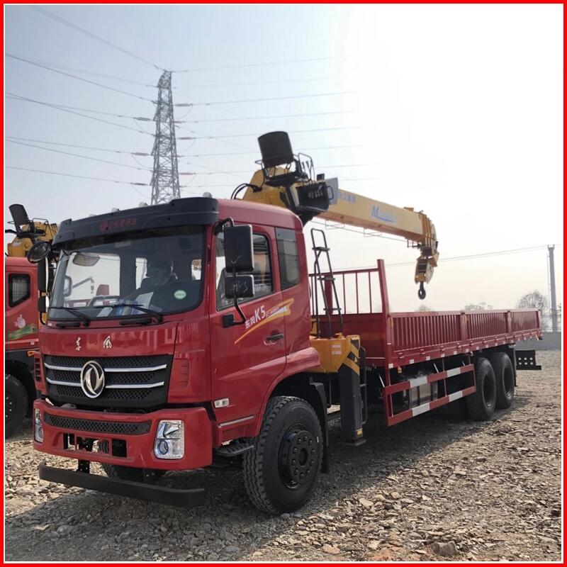 易門(mén)縣折臂隨車起重運(yùn)輸車銷售電話 唐駿汽車吊參數(shù)型號(hào)