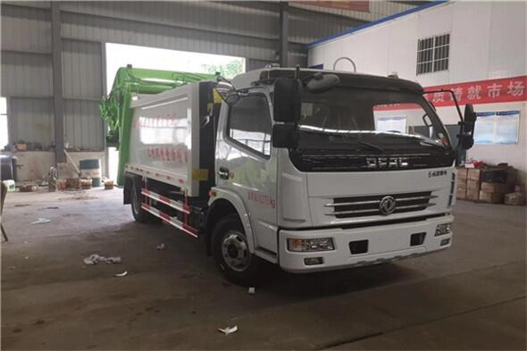 對接式壓縮垃圾車_餐廚垃圾車生產(chǎn)廠家垃圾車