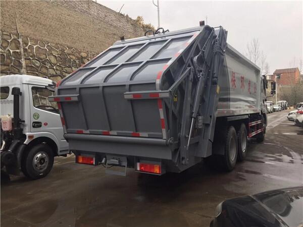 對接式壓縮垃圾車_餐廚垃圾車生產(chǎn)廠家垃圾車