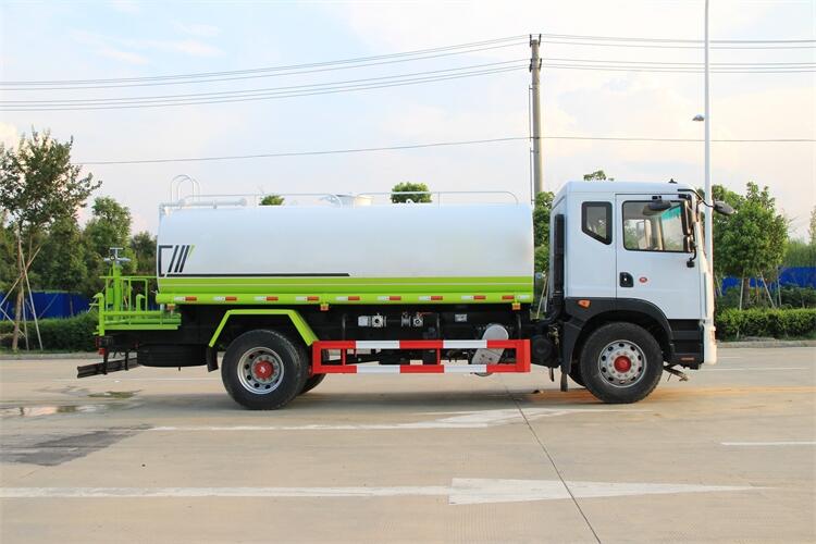 朝陽雙排灑水車銷售點|單橋灑水車廠家  每日更新報價