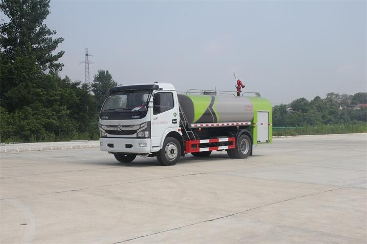 龍海江淮灑水車銷售點|園林灑水車價格  廠家讓利優(yōu)惠