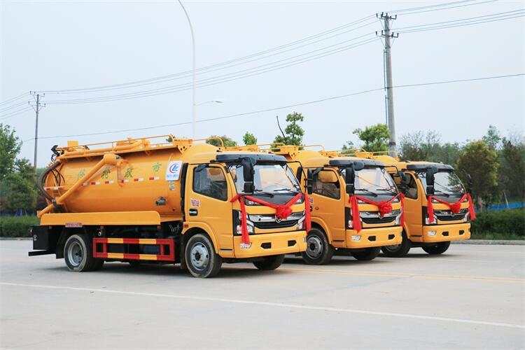 大冶國四吸糞車價格銷售點 大廠品質(zhì)上裝