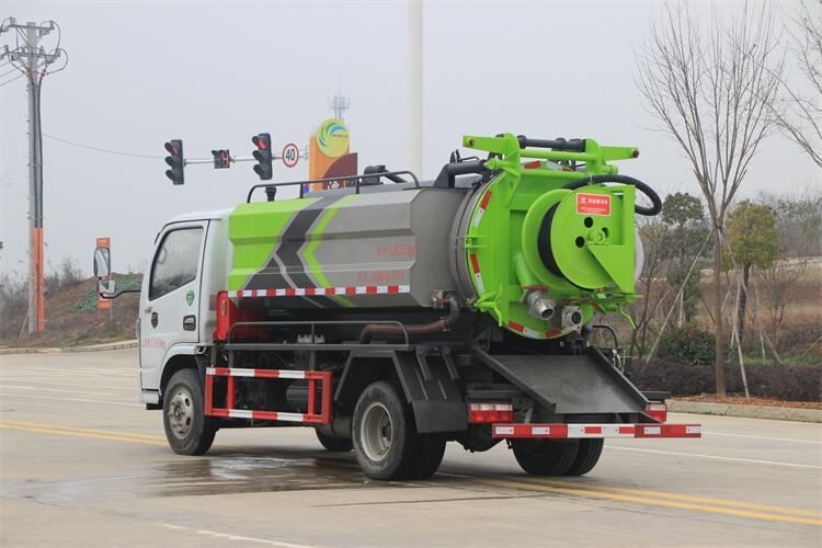 新泰牛舍清糞車多少錢(qián)銷售點(diǎn) 廠家走量車型