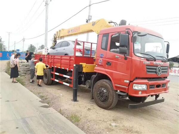 日照市10吨随车起重运输车＃报价价格