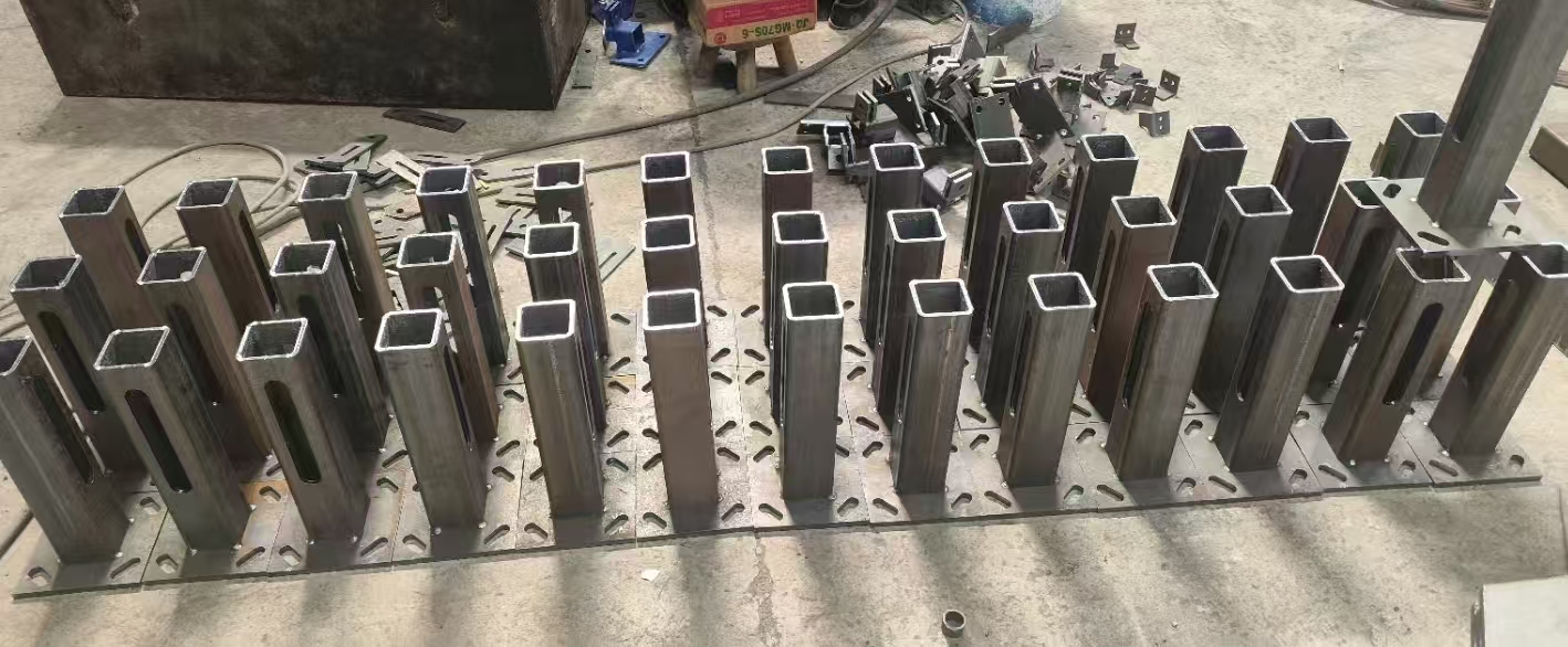 礦用配件猴車壓繩輪T型托壓吊架