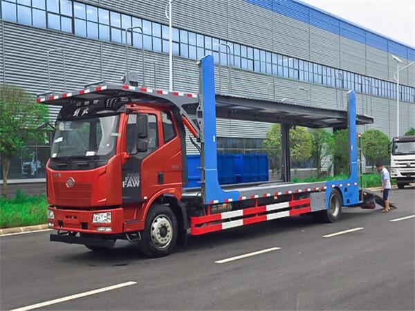 盤錦市小三軸轎車運(yùn)輸車廠家電話_北京轎運(yùn)車清障車