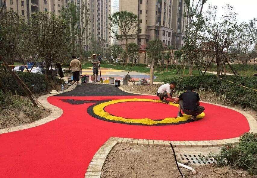 贵港多孔透水混凝土厂家销售/彩色透水地坪铺装