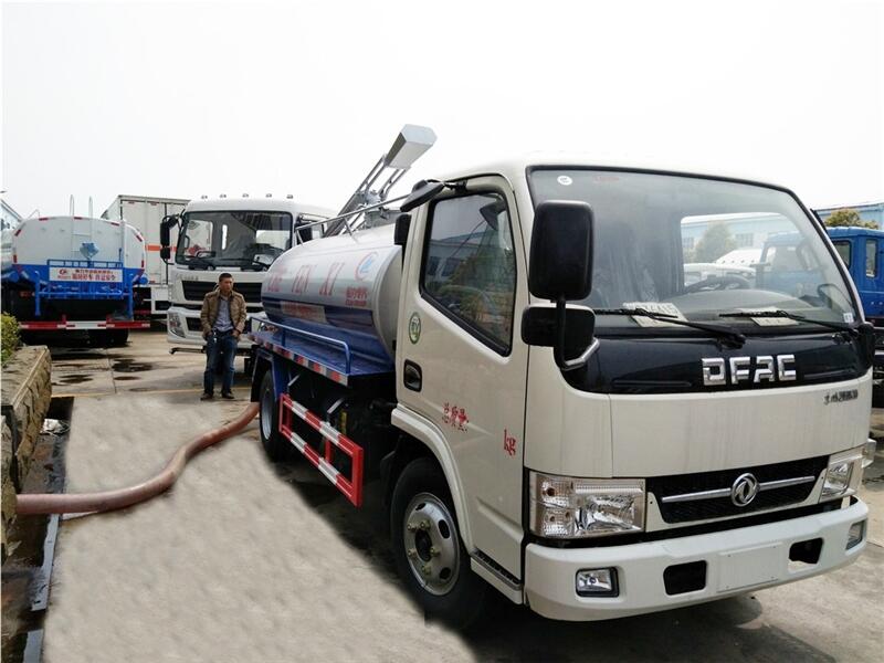 浦東新區(qū)三輪吸糞車             