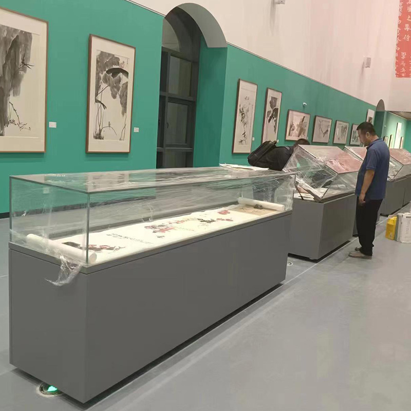 西安博物館展柜燈光設(shè)計，西安博物館展柜陳列布局，西安古文物博物館展柜開啟方式