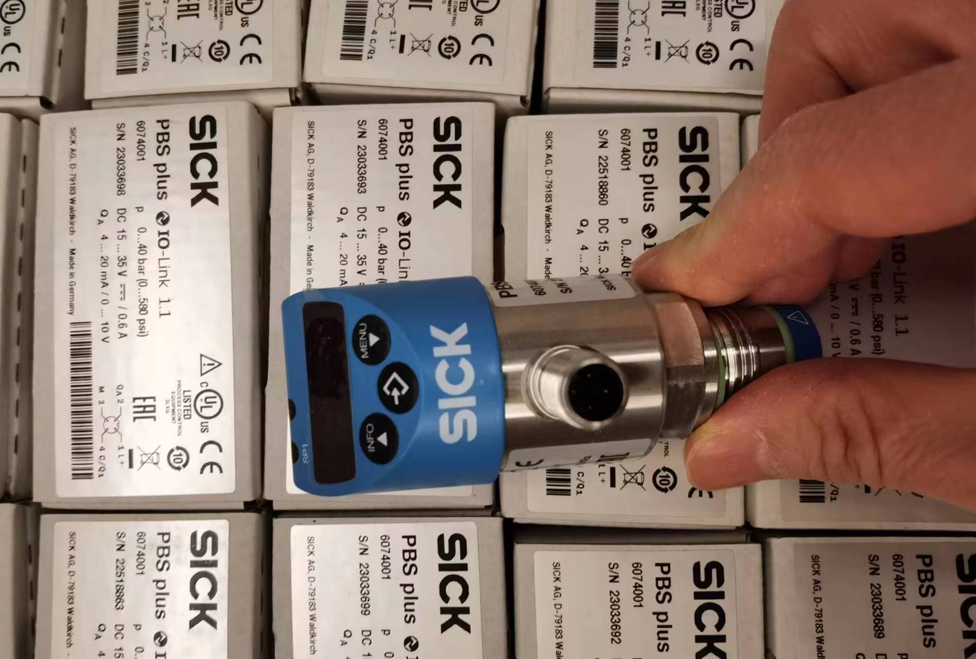 西克SICK色標(biāo)傳感器西克SICK傳感器