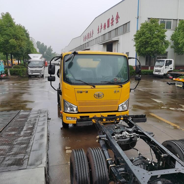 广东肇庆市解放蓝牌一拖二清障车 厂家直销 现货供应 