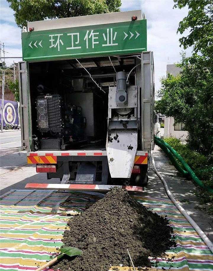 小區(qū)化糞池污水處理車(chē)廠家報(bào)價(jià)