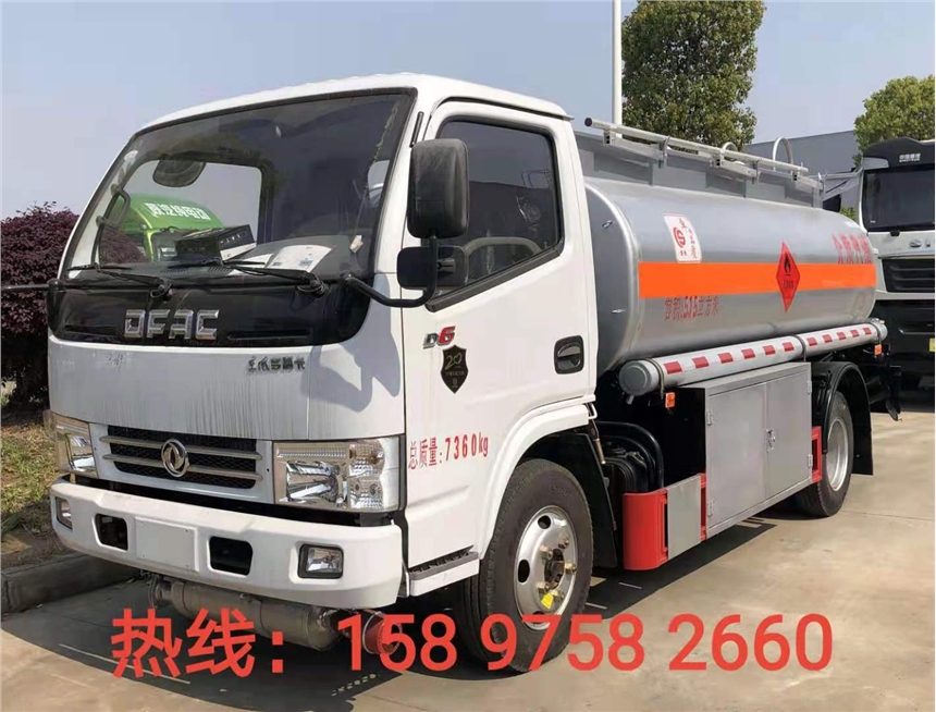 南京買油罐車、清障車、環(huán)衛(wèi)車，請找唐經(jīng)理