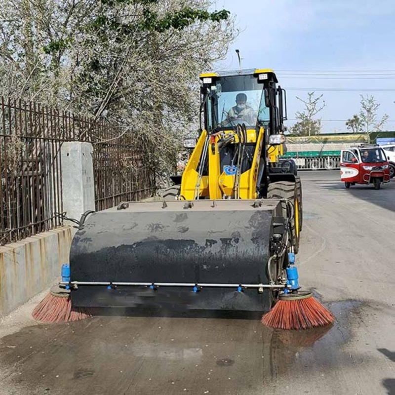 廠區(qū)清理渣土鏟車帶掃路機(jī) 大型建筑清理路面掃地車 技術(shù)上門安裝調(diào)試