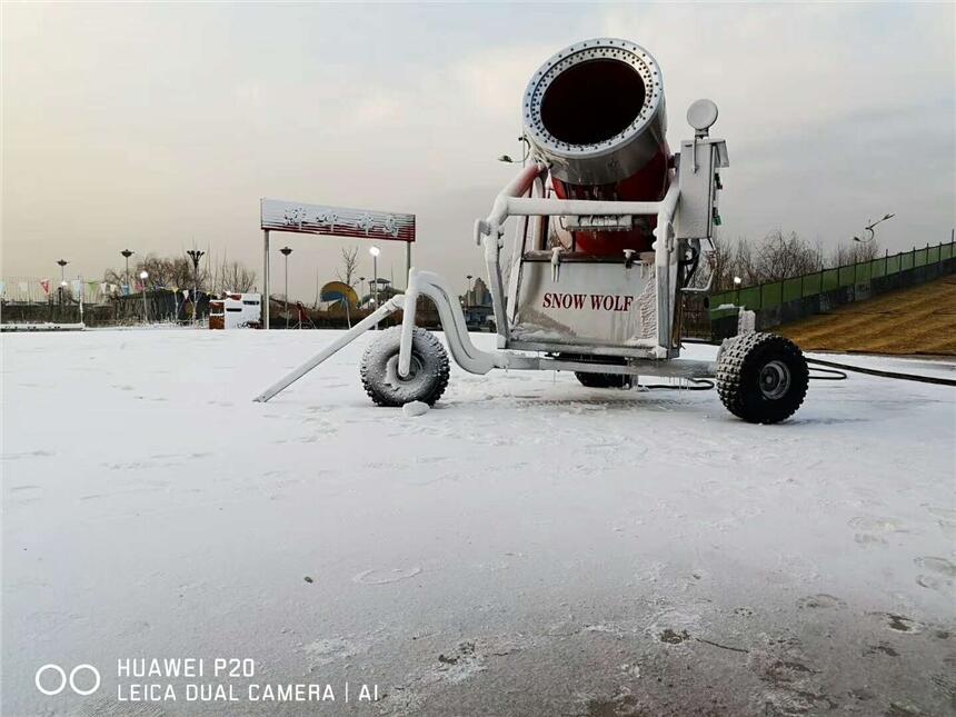 大型影視造雪機(jī) 商場宣傳景區(qū)雪雕用滑雪場人工造雪機(jī)多少錢