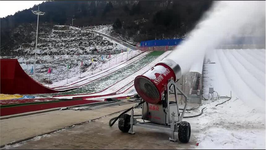 小型人工造雪機(jī)廠家 滑雪場(chǎng)造雪機(jī)報(bào)價(jià)