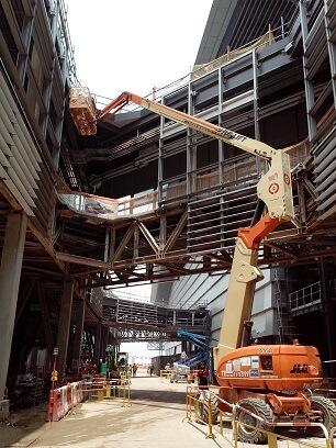 天津大港區(qū)升降車出租自行走高空作業(yè)平臺(tái)租賃高空車高效安全