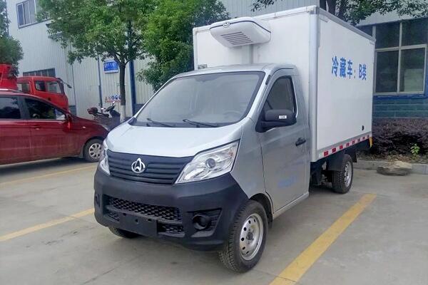 山東省文登區(qū)新款國六躍進(jìn)3.3冷藏車廠家有現(xiàn)貨