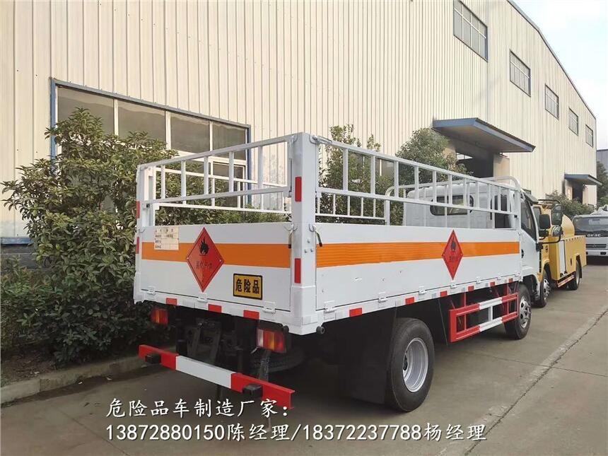 三門峽市額載4噸醫(yī)療垃圾清理車具體價格