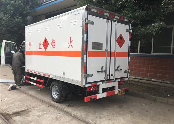 無錫市香水鋰電池危險(xiǎn)品車國(guó)六車型