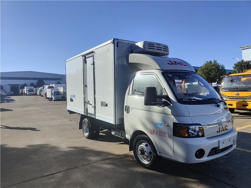 通遼市4米2國(guó)六冷鏈物流運(yùn)輸車 