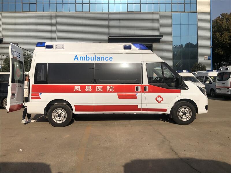 隴南市福特新全順V362負(fù)壓救護(hù)車