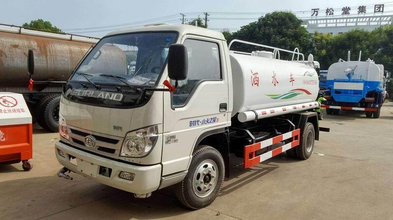 江蘇蘇州市小卡之星拉水車運(yùn)水車廠家在哪？多少錢？-可選裝霧炮裝置