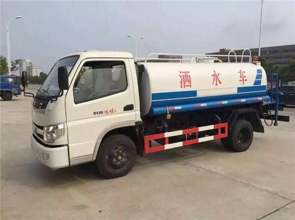 伊犁9方灑水車