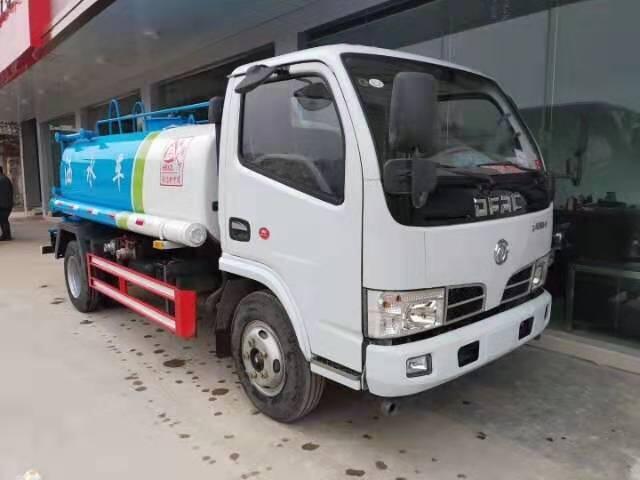 广州蓝牌洒水车东风福瑞卡5方洒水车（Z82-324J）XZL50240GPS5型号 