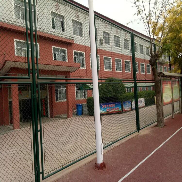 学校框架式运动场护栏网 学校框架式运动场护栏网生产厂家