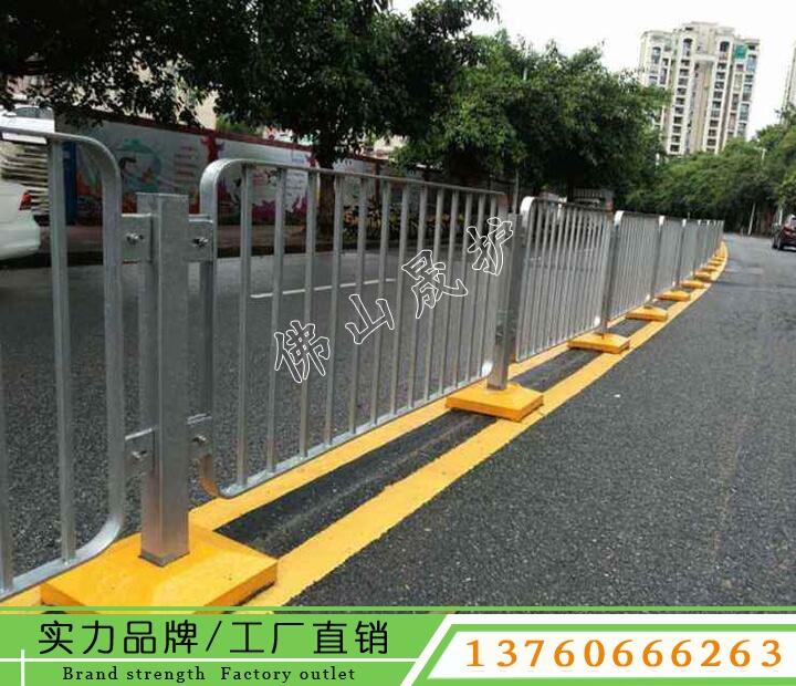 深圳罗湖道路中间港式护栏厂家批发