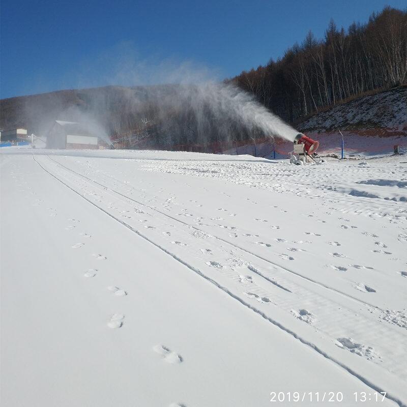 便捷移動造雪設(shè)備 低功率戶外人工造雪機