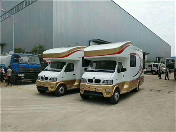 房车,也称旅居车,"rv",英文全称recreational vehicle,也翻译为motor